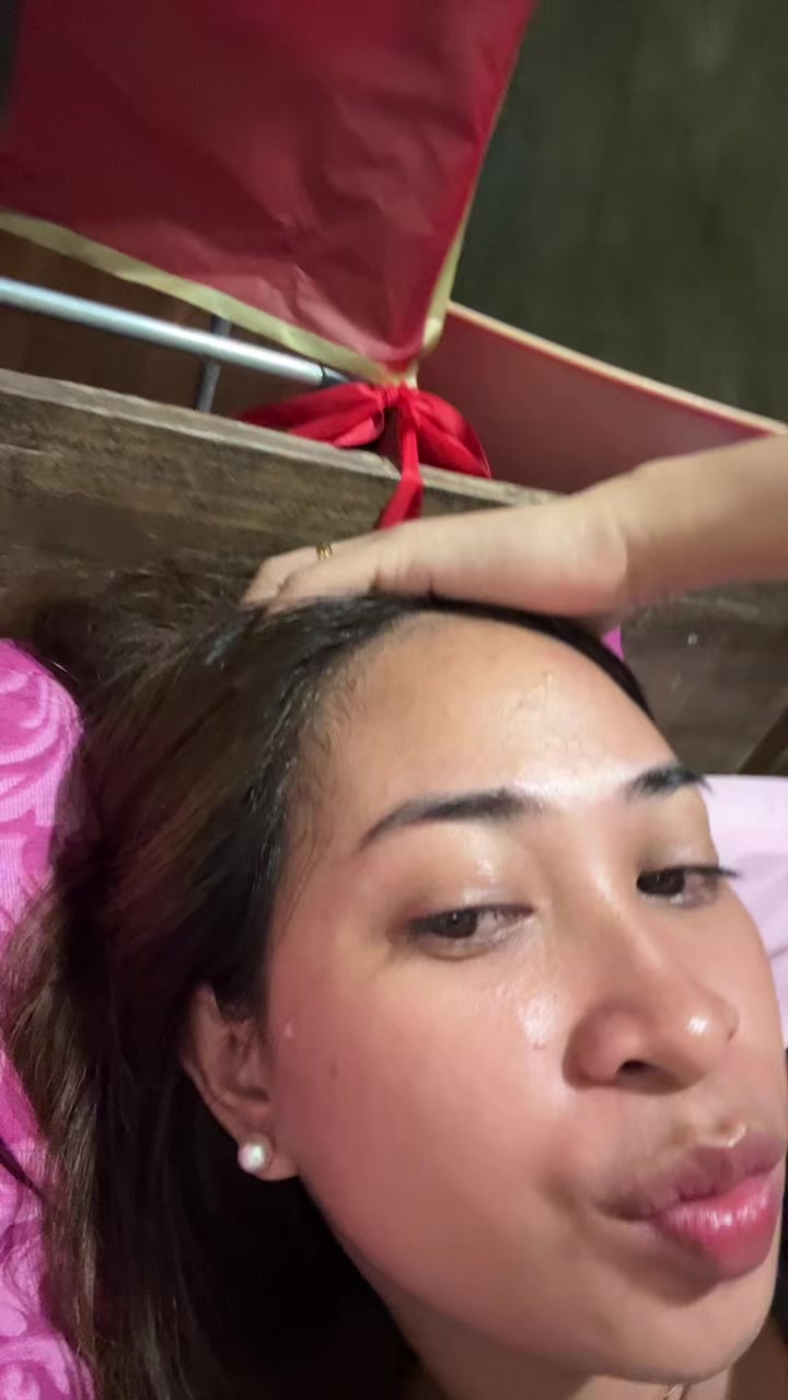 @Lara