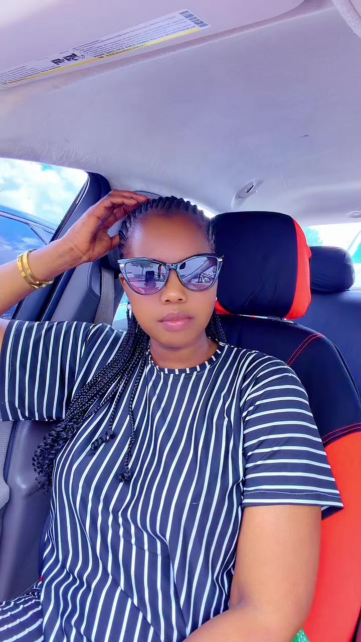 @Anita Lo 🥰💋
