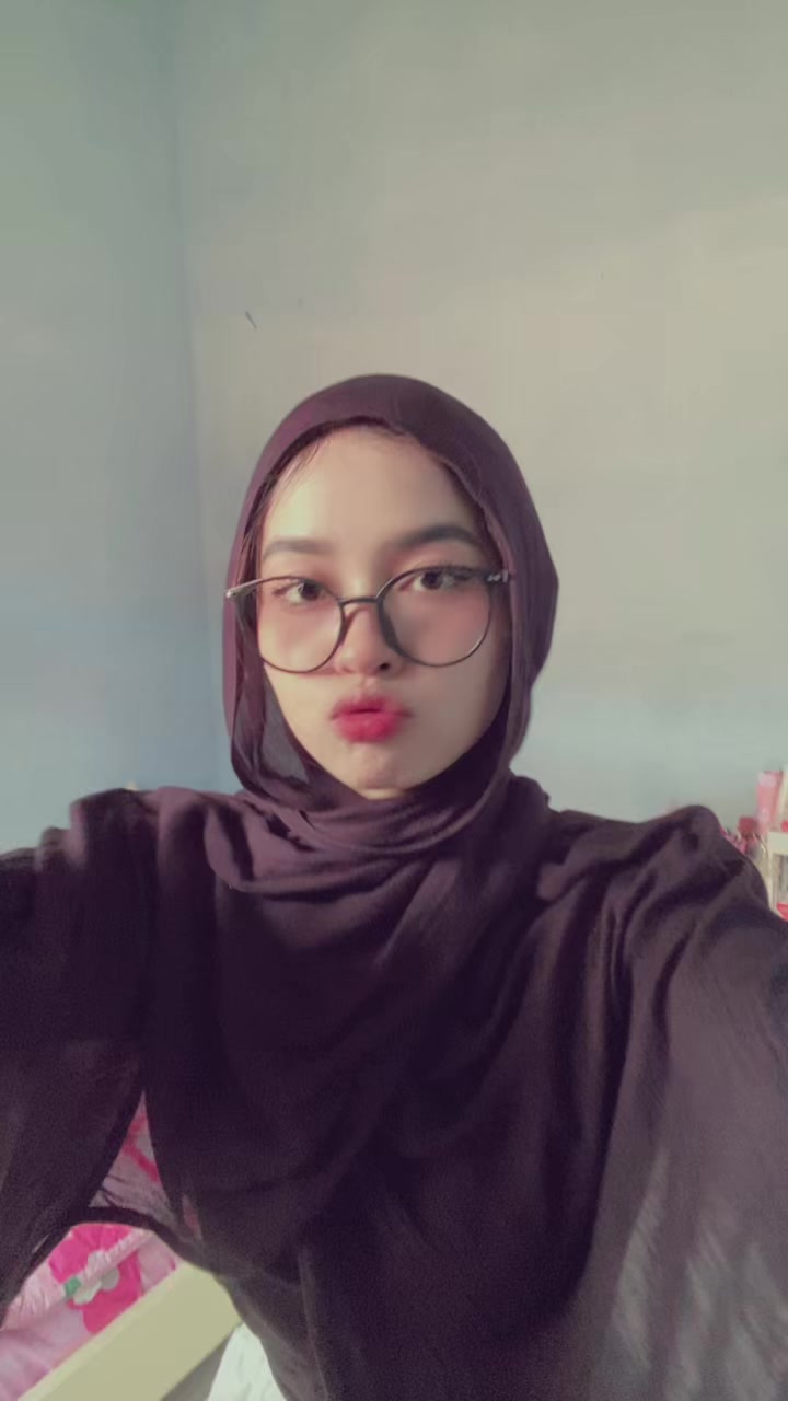 @waffeeelL🧇