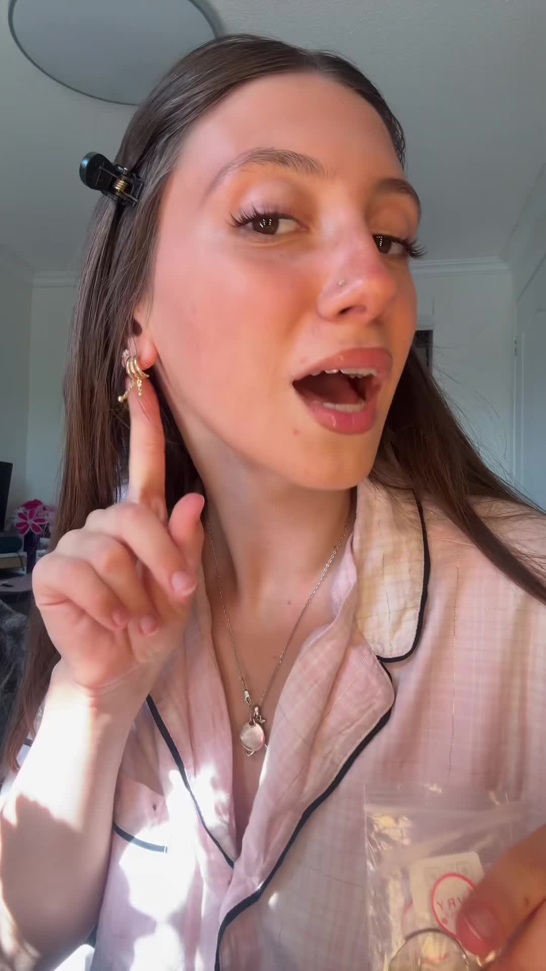 @Alana_mk