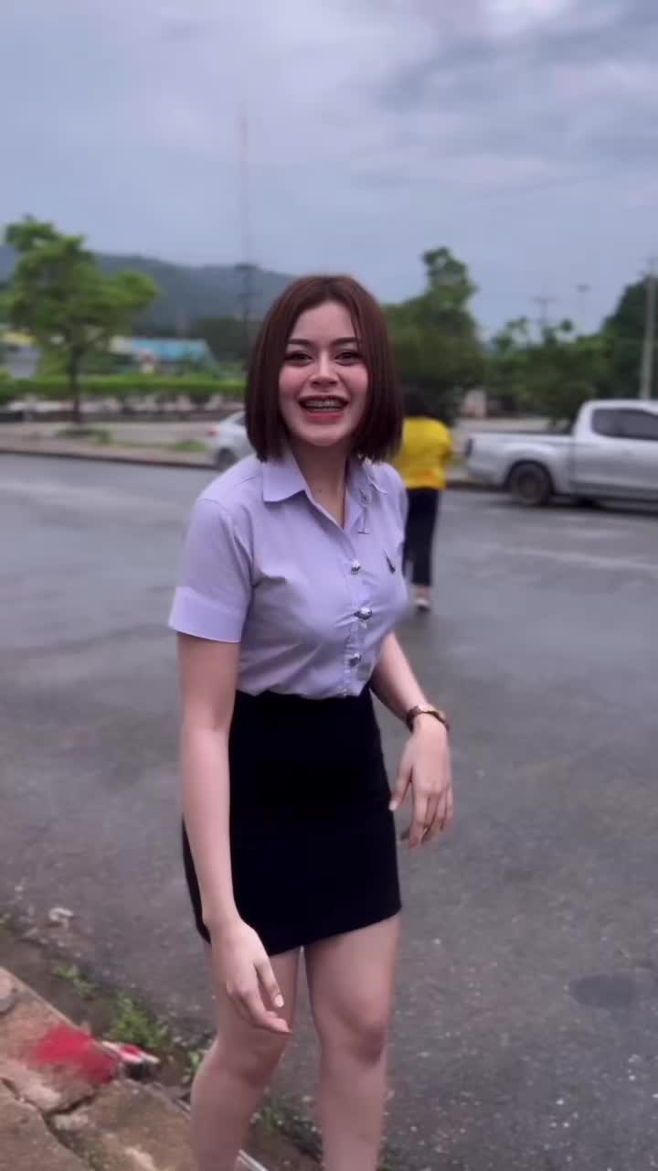 @ปัดที่ผมสั้นๆอ่ะ