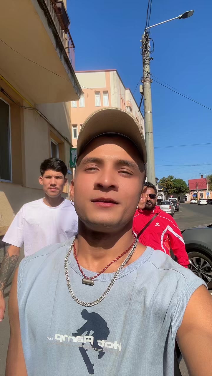 @D A D D Y🥵🇷🇴