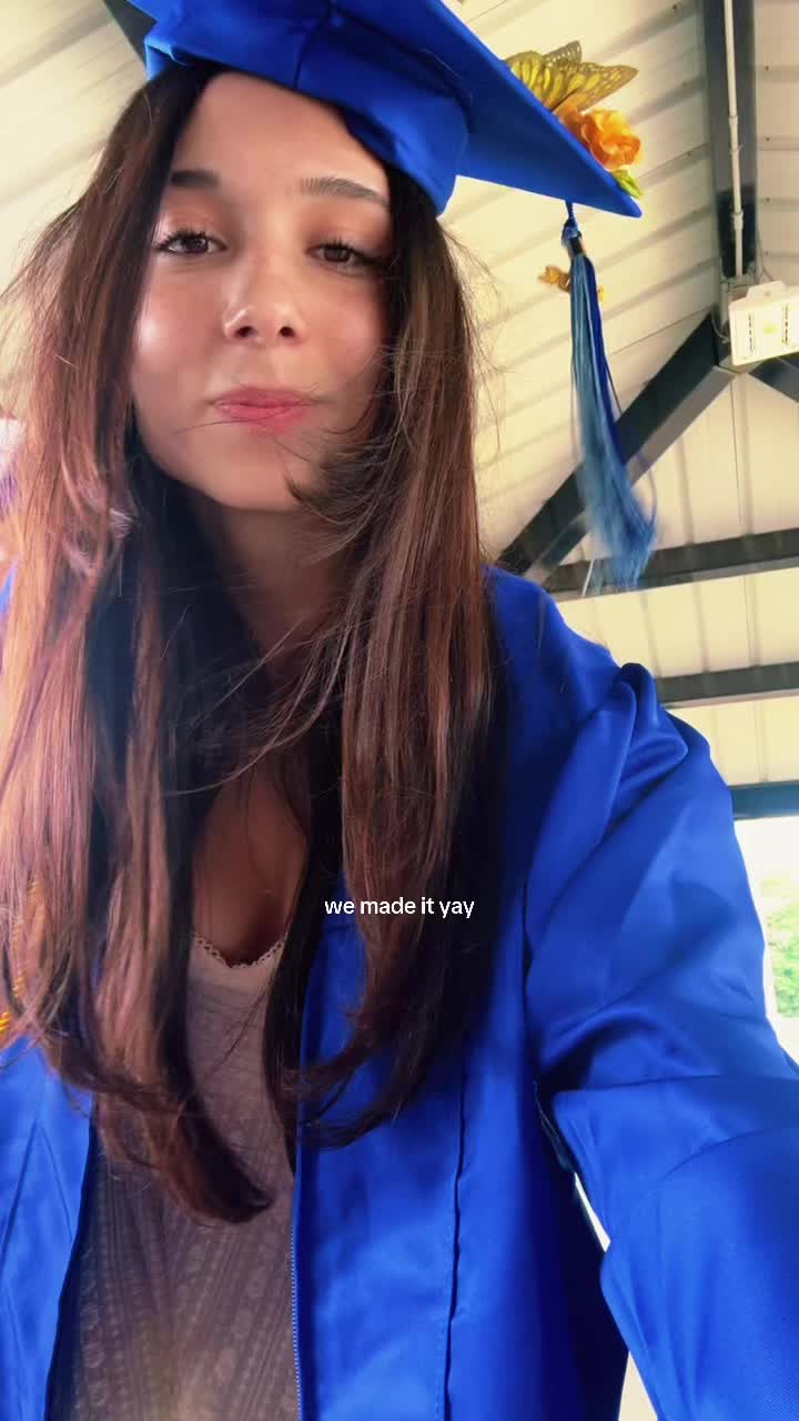 @coral 📸