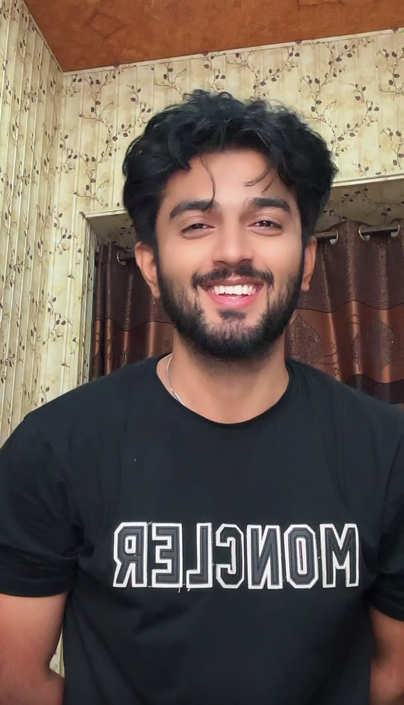 @SHERRY🖤(شیری)
