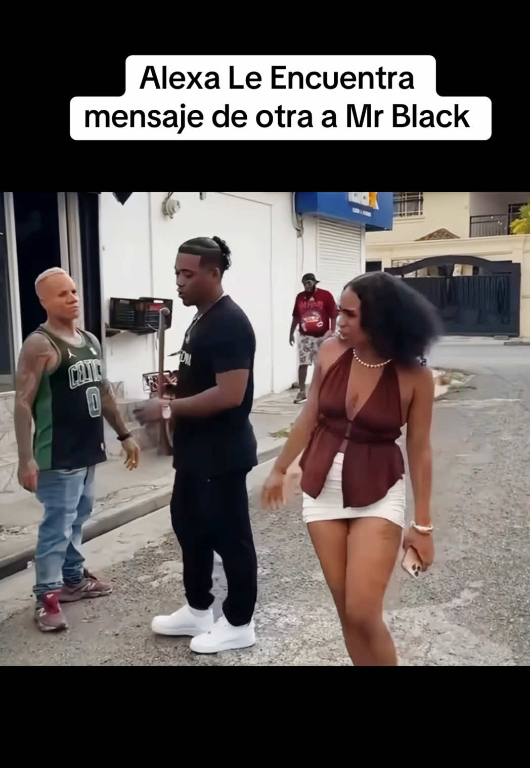 @Mr Black La Fama