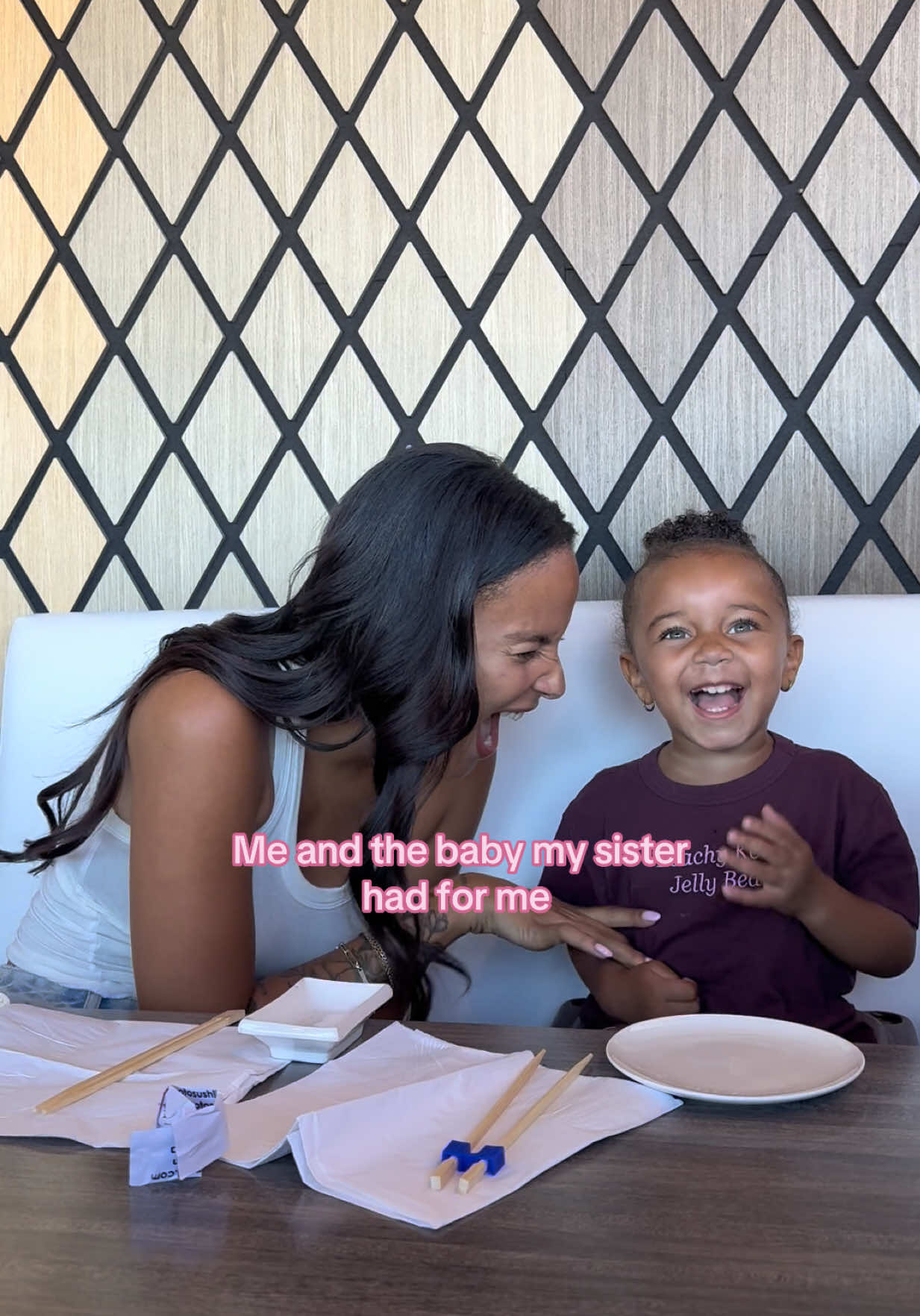 @KYRA GREEN