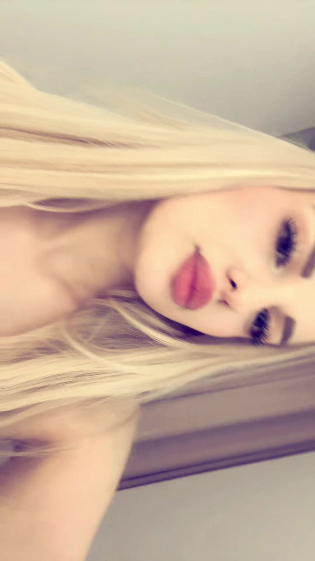 @karina_bloom_