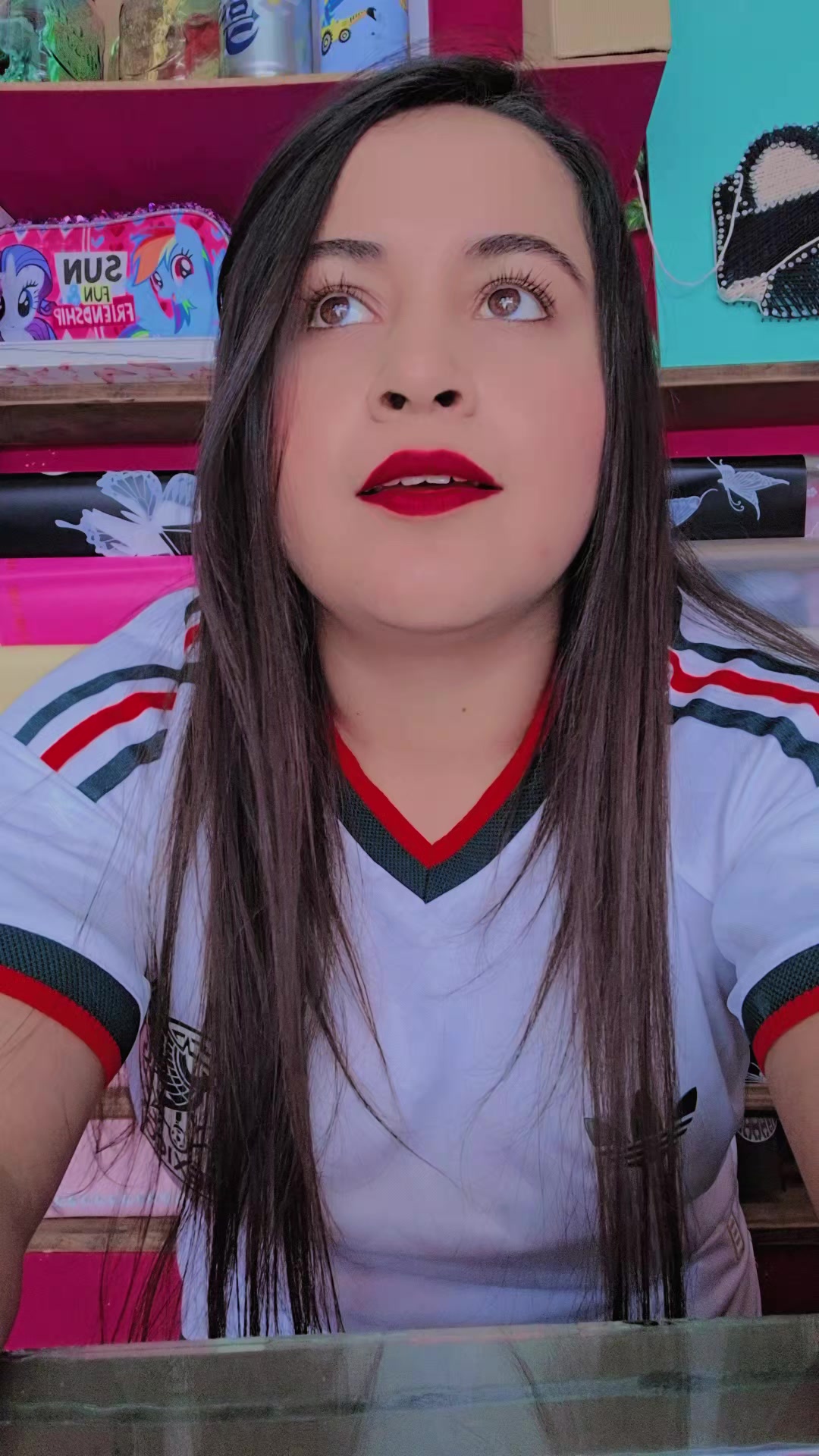 @Nely HerFu🌸🧿💕🌎
