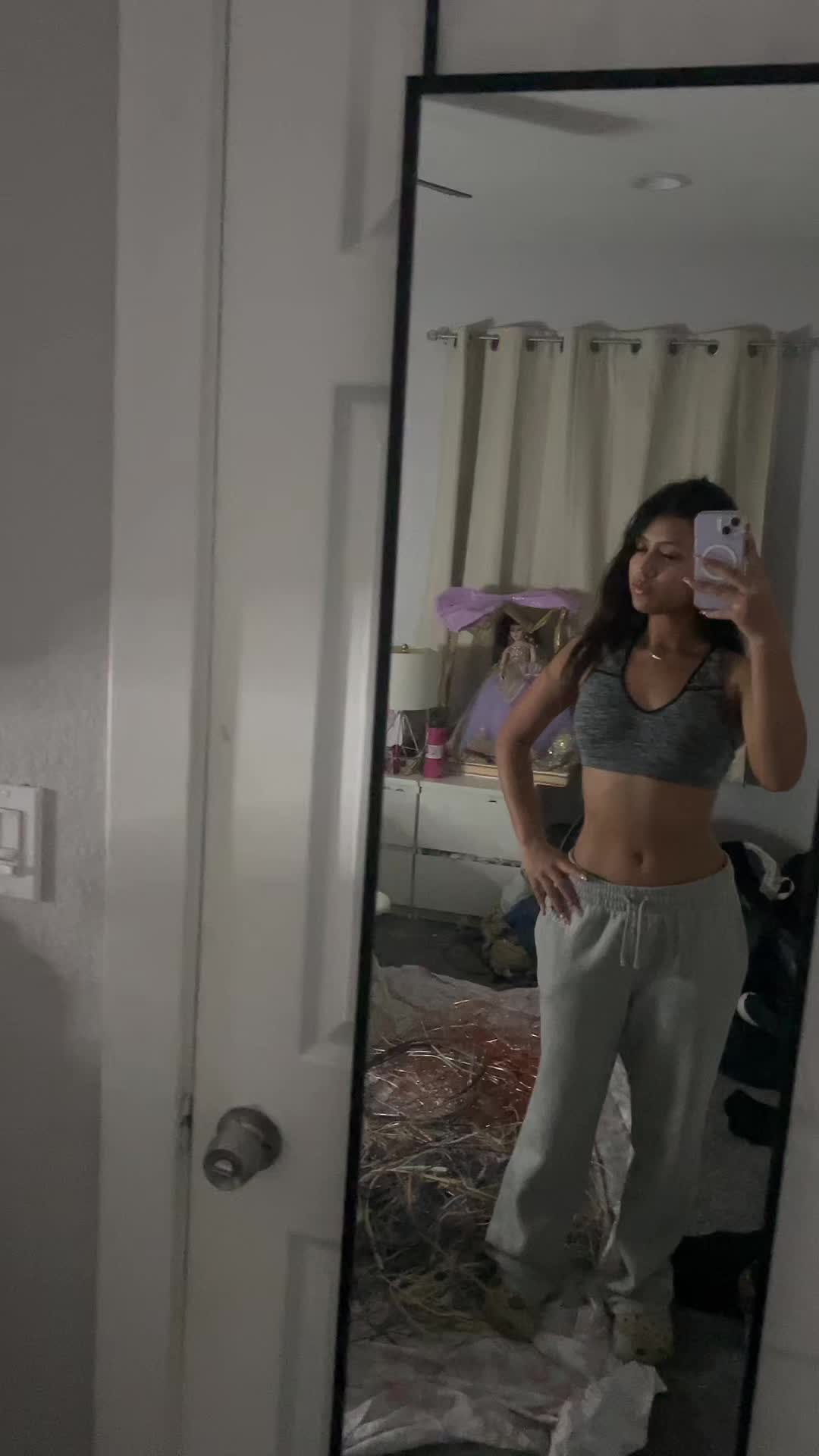 @user18278272937