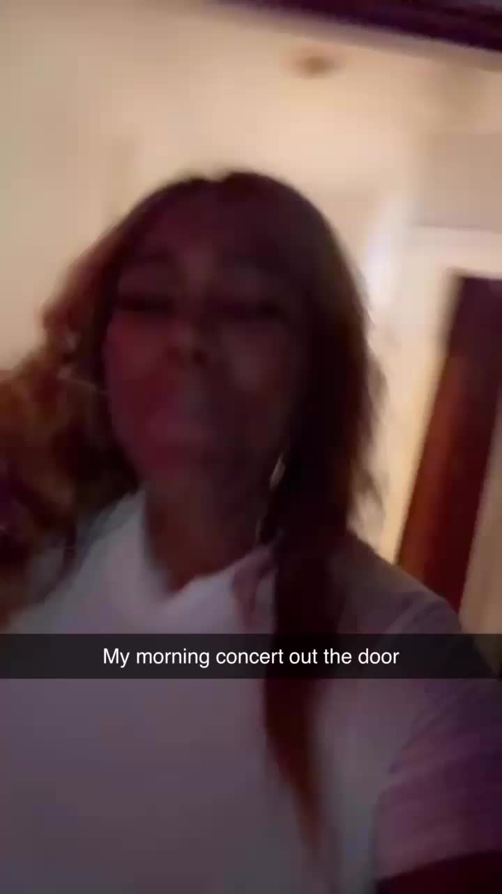 @The_Real_Lo