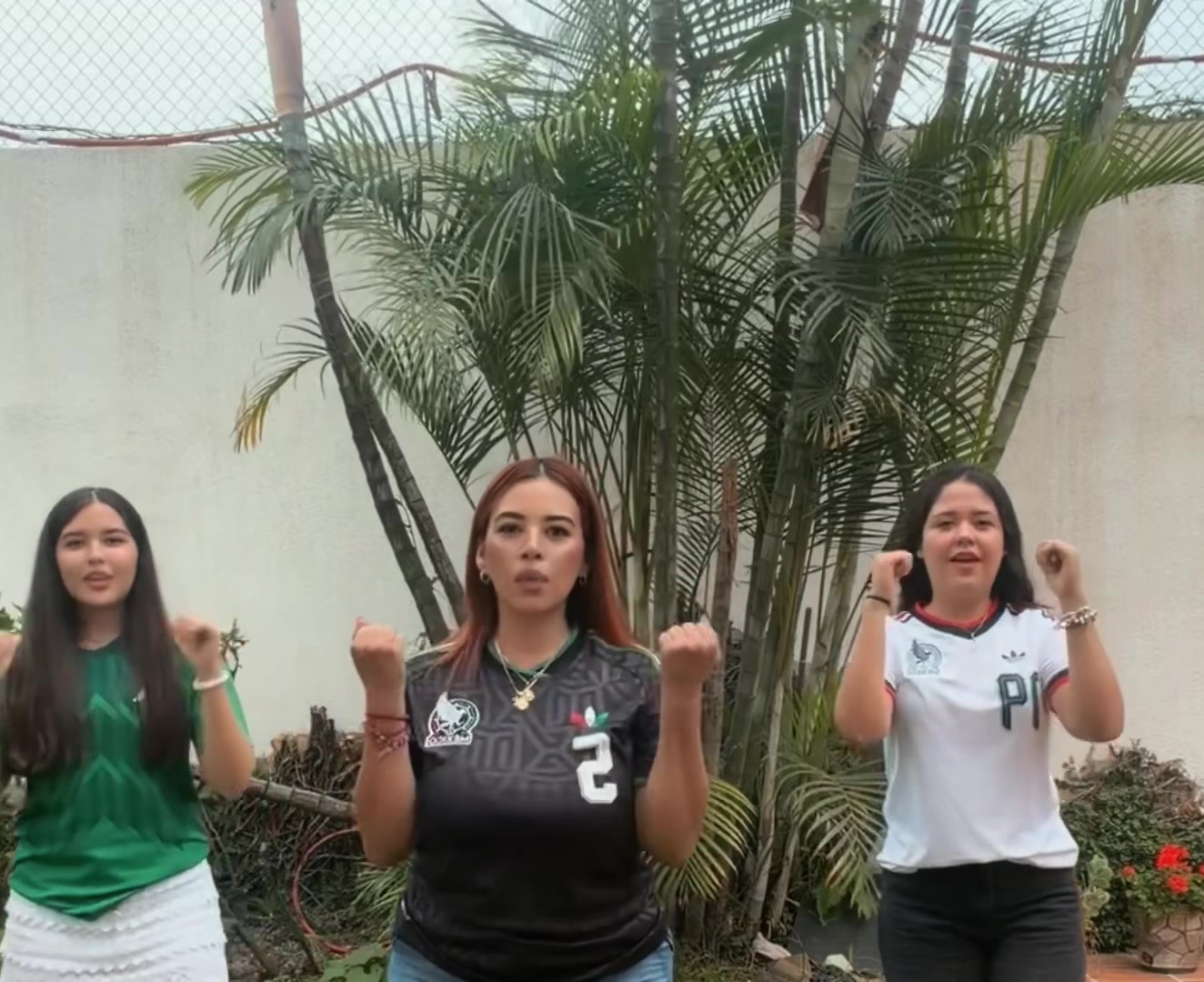 @Hot Moms Toxicas y Toxico pod