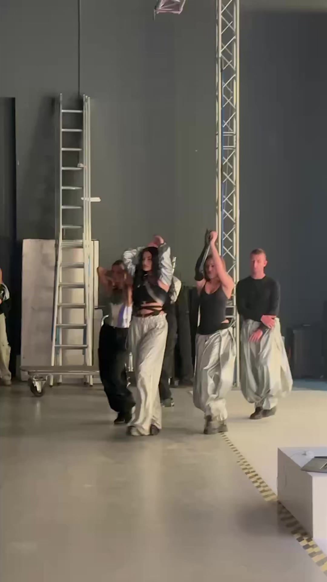 @ZONA