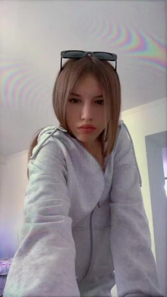 @𝒻ℯ𝓁𝒾𝒸𝒾𝒶_ℴ𝓏𝒶𝓃𝒶