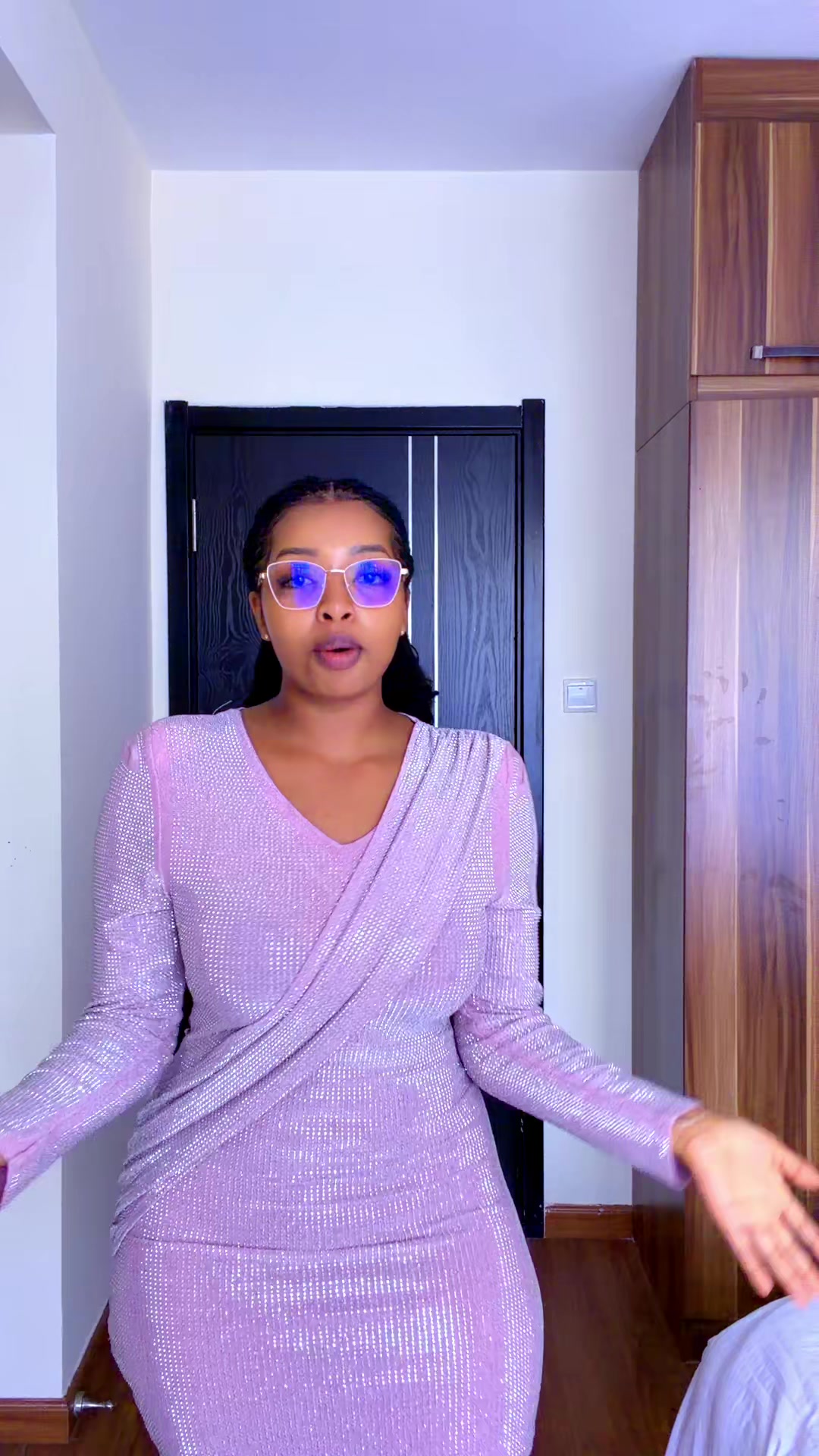 @naomikuria