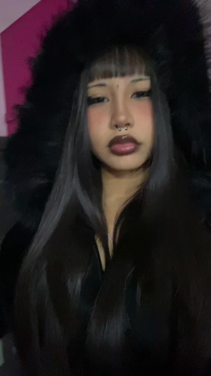 @🦦