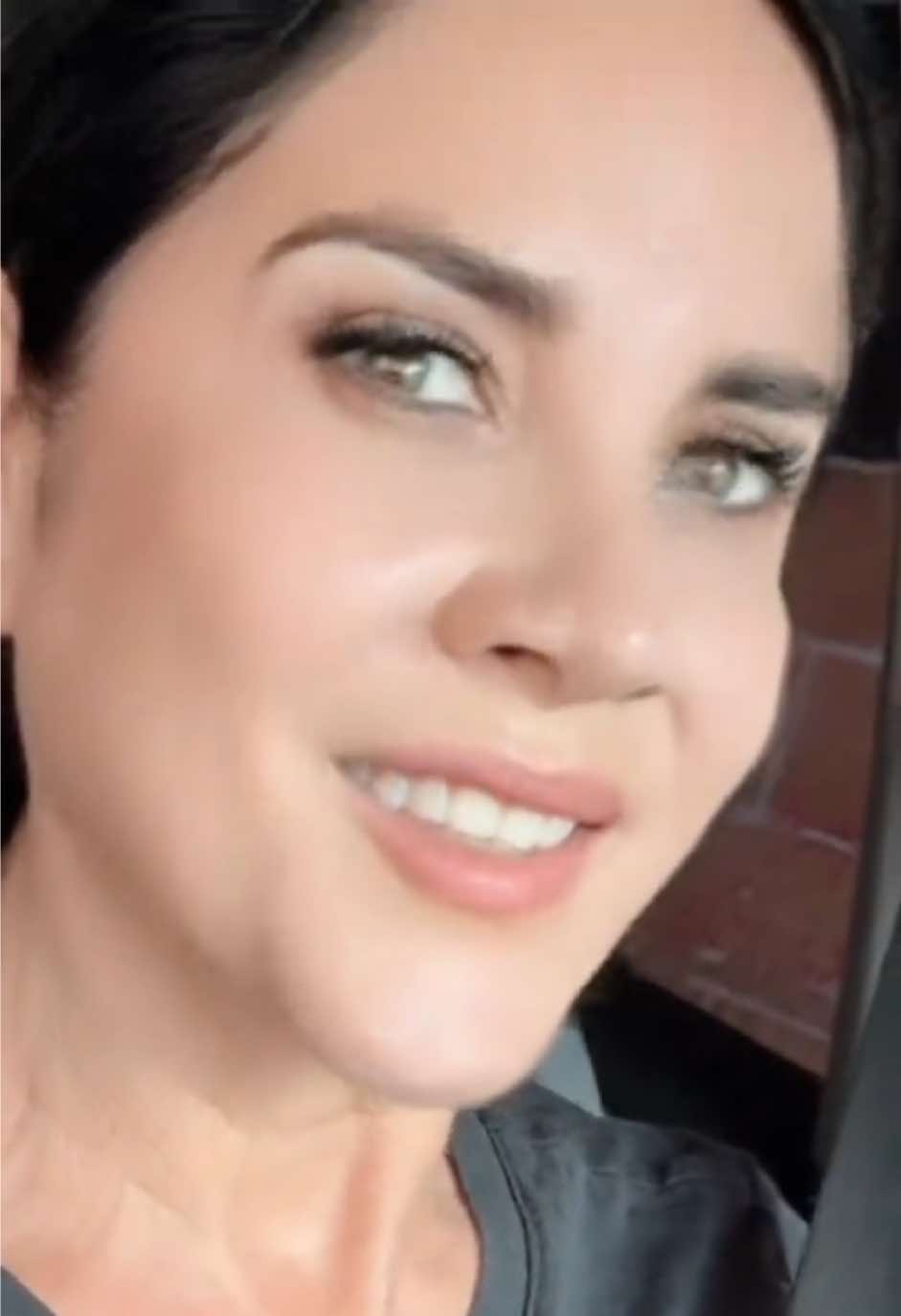 @Ángela Ruiz _ Te sigue