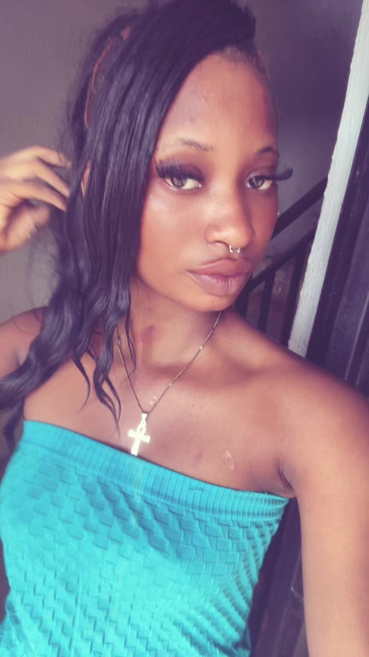@️5&rsquo;8 sexy ALPHA FEMALE 🙂&zwj;↕️