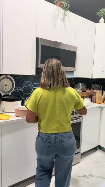 @Viviana