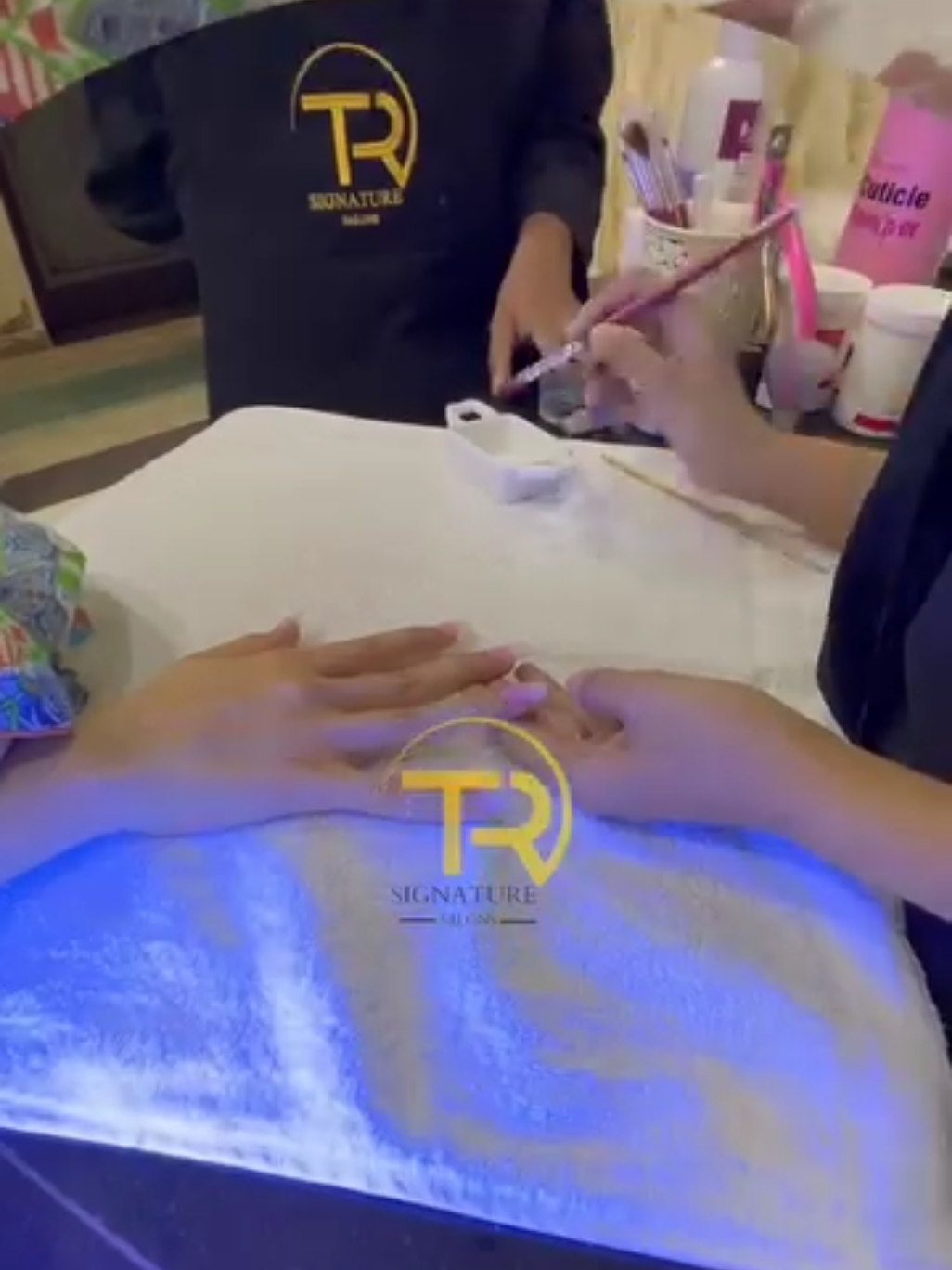 @TR Signature Salon