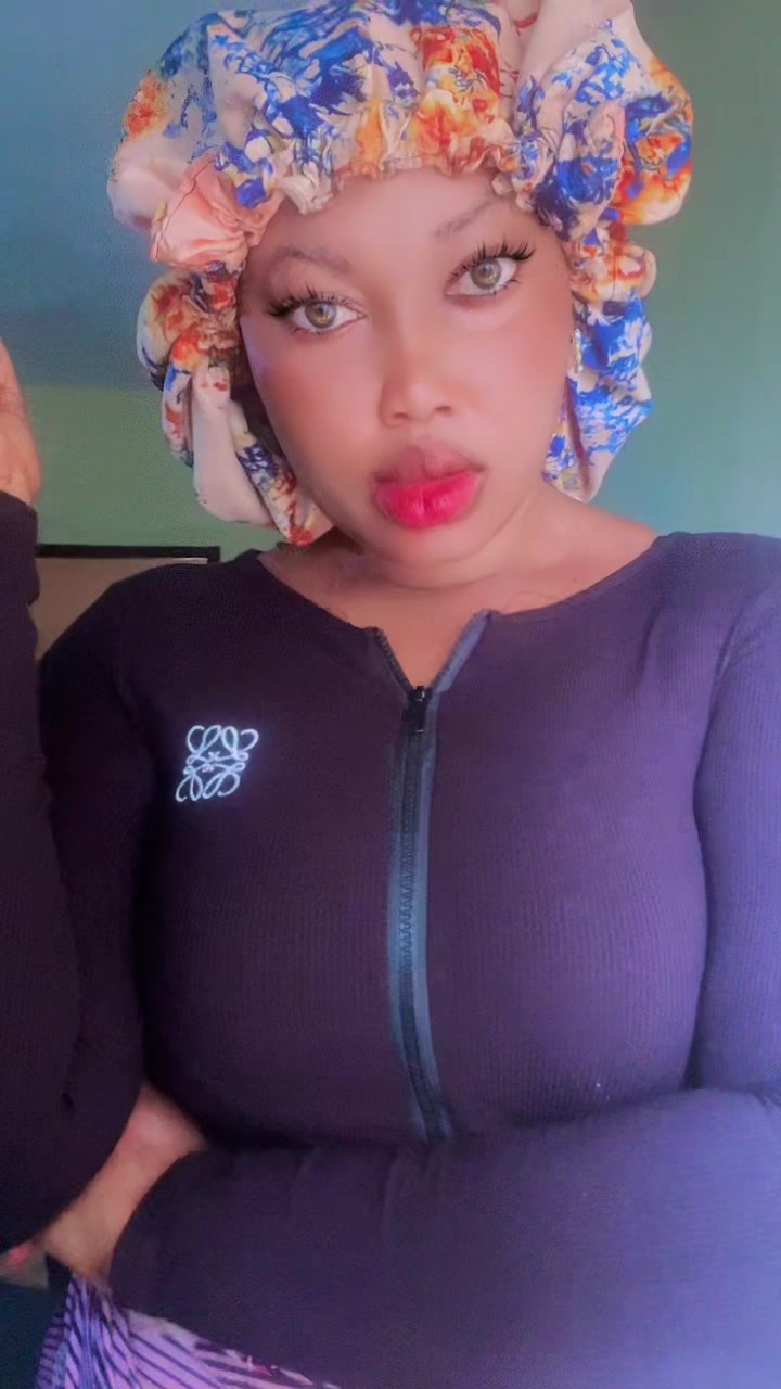 @Maï 😻 beau yeux 👀 🦋
