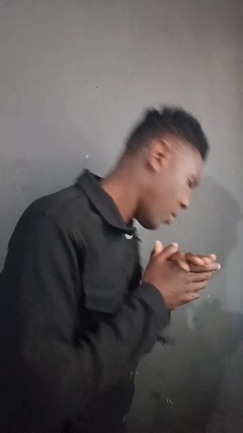 @CLIVEDUBE0