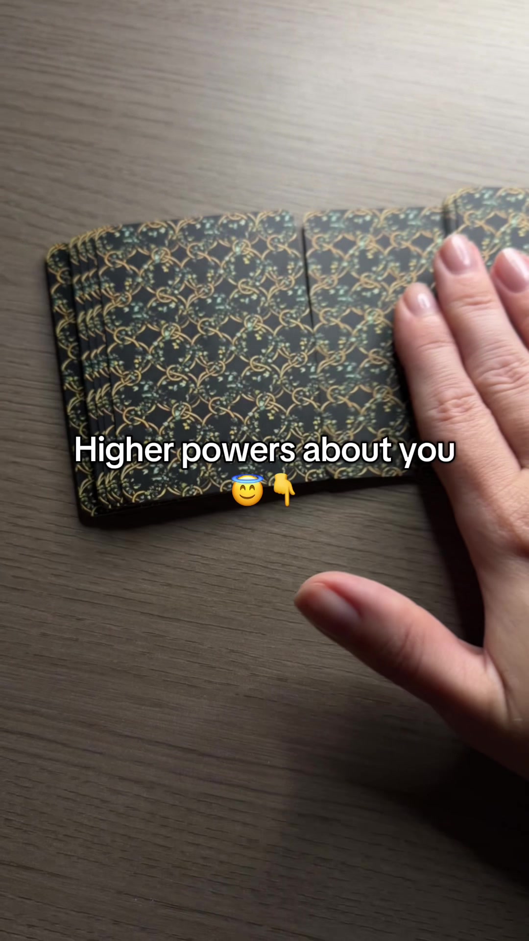 @Tarot Reader