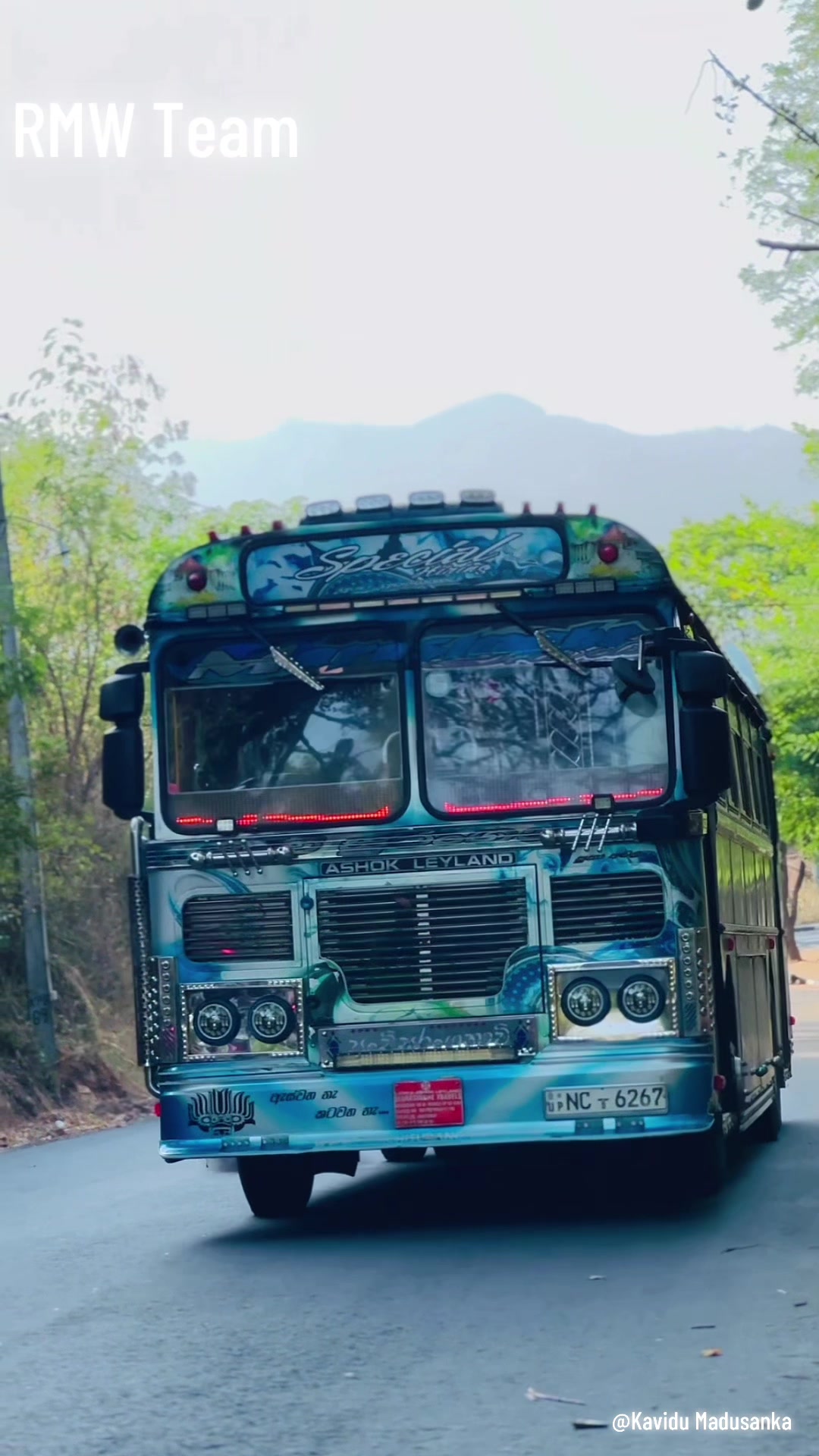 @කවි යා🙂