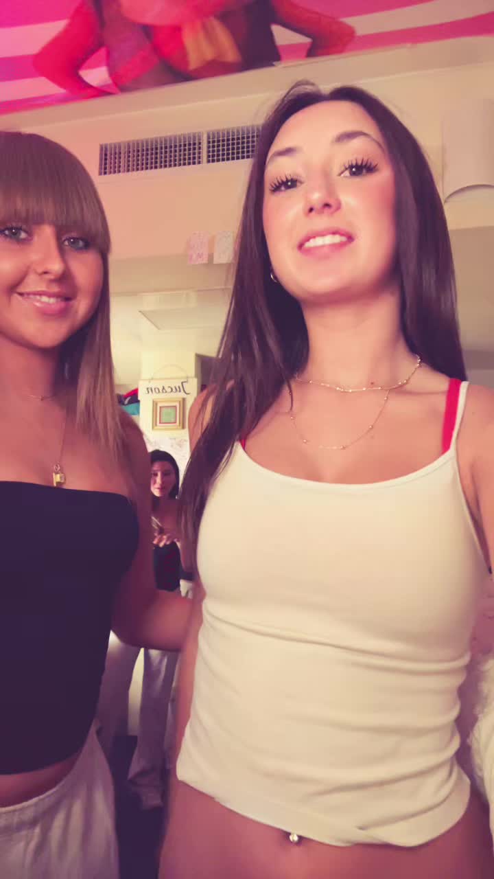 @Bella