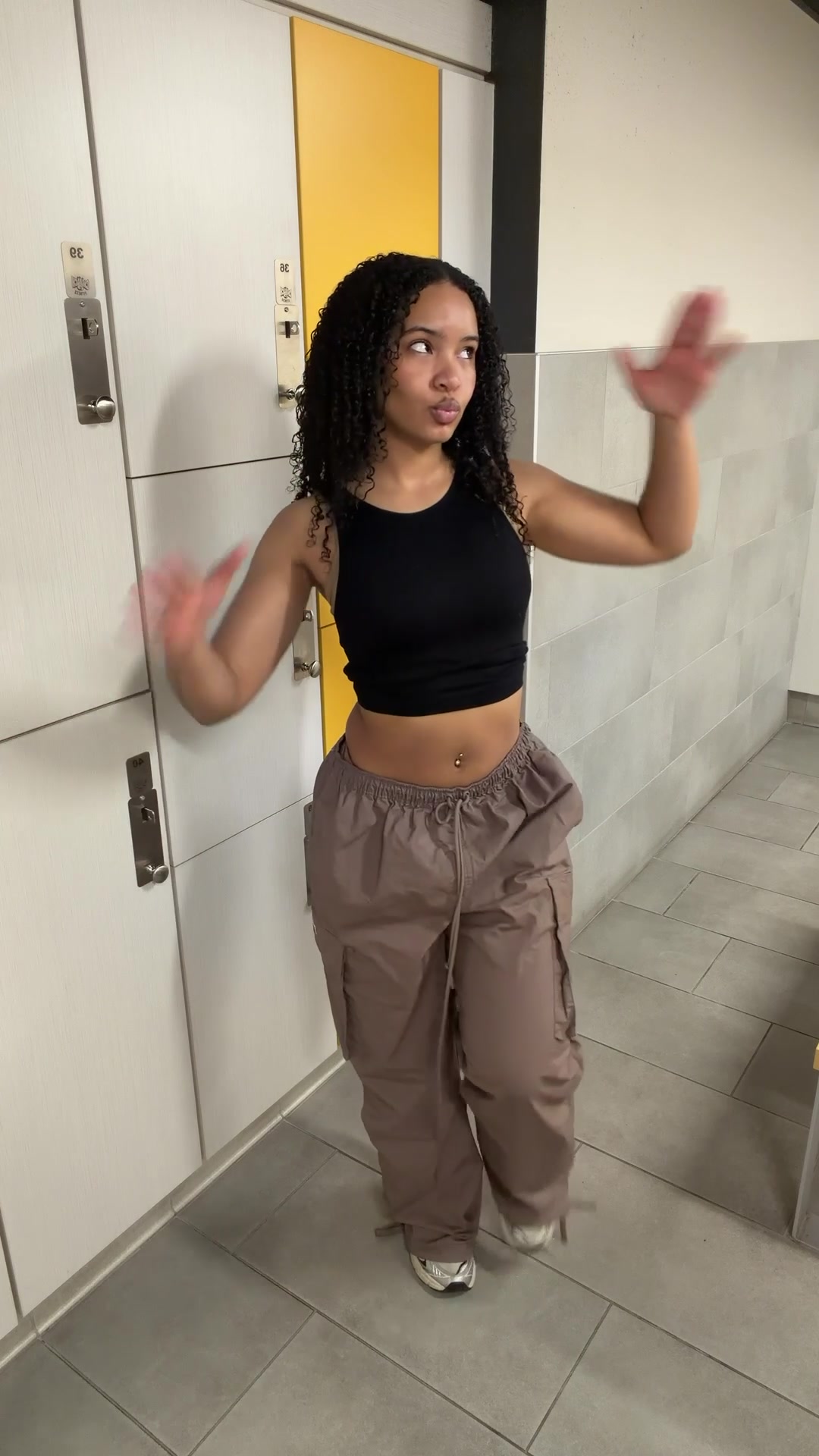 @Ari