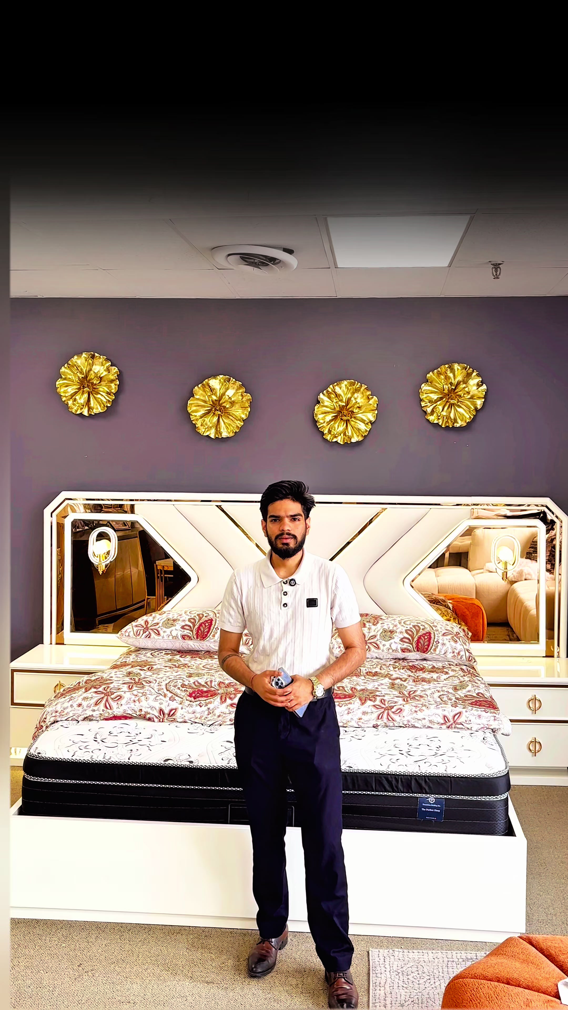 @Royal living furniture