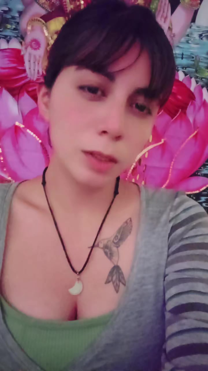 @🧚♀️hadachalada💜