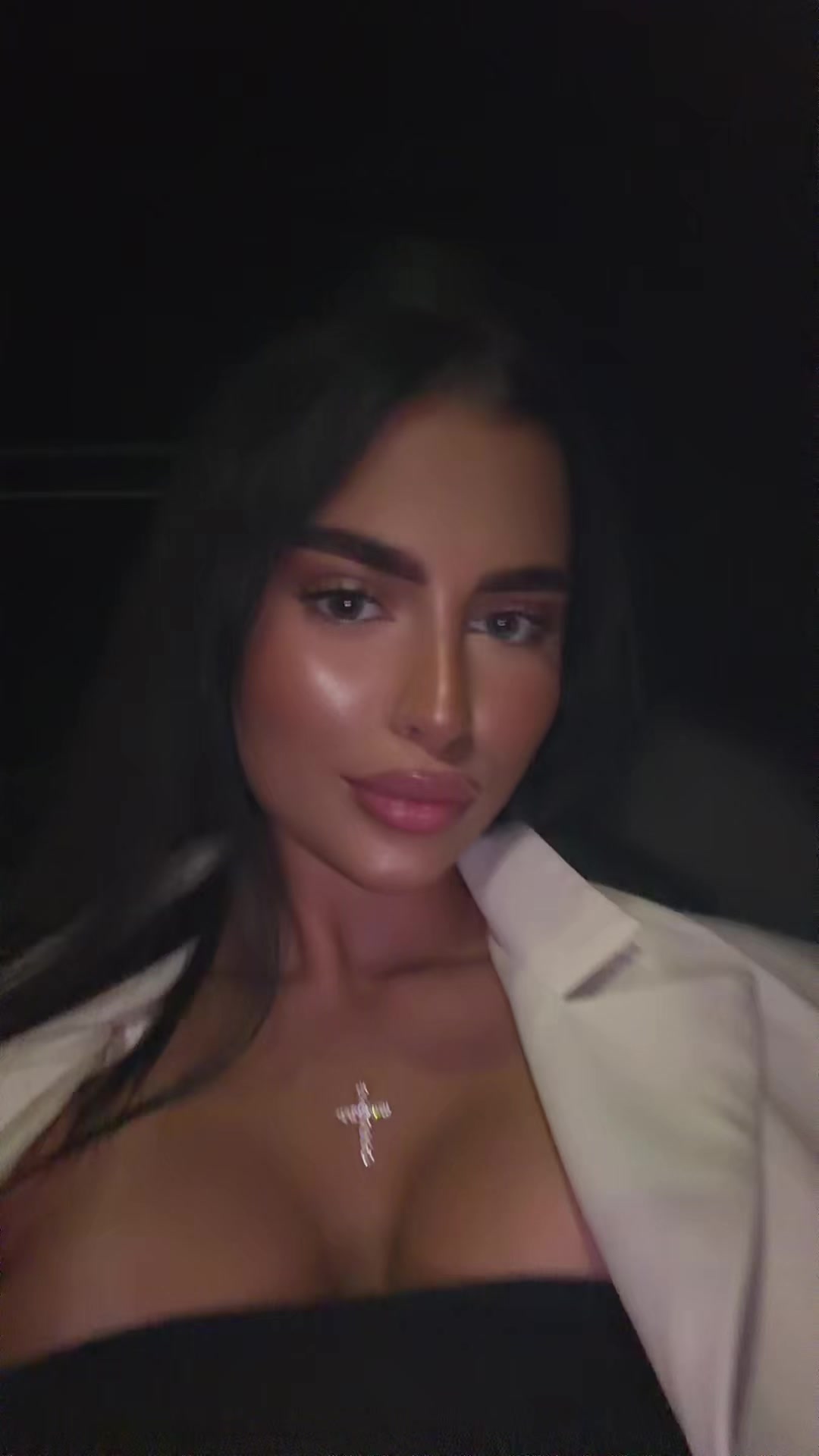 @Ева