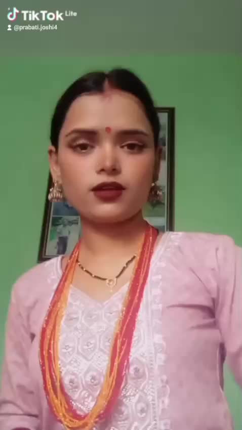 @LaX__मी 💰👀