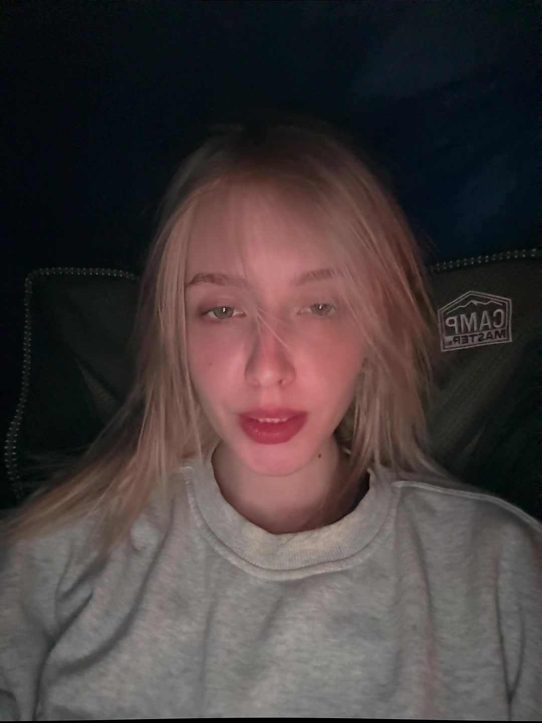 @юля