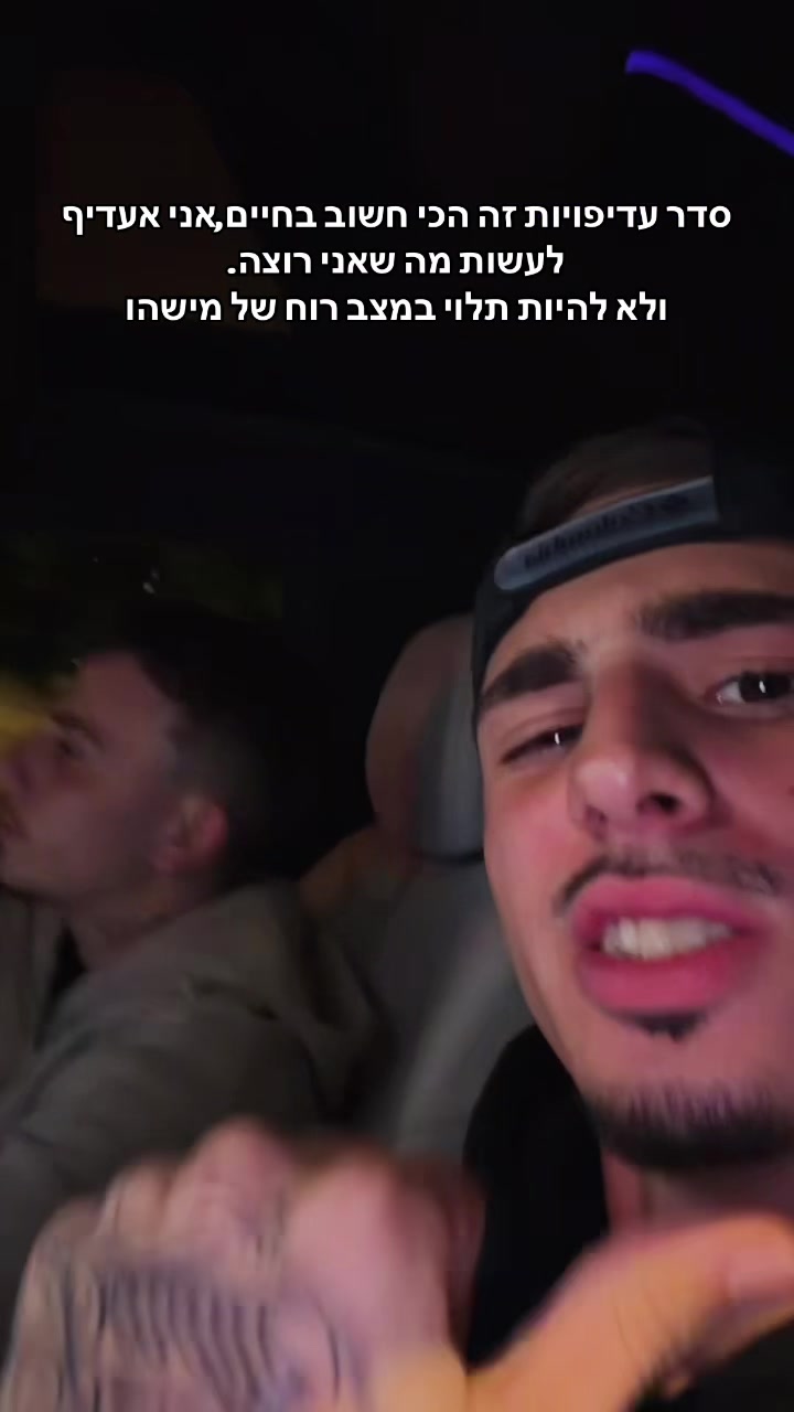 @777