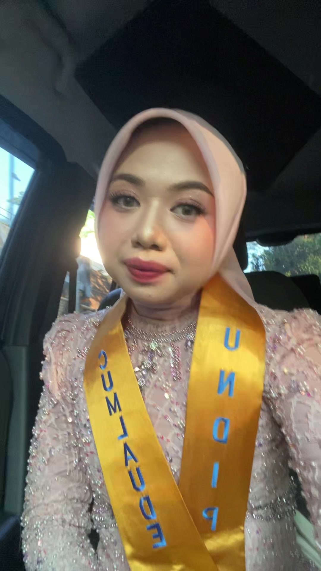 @anggie