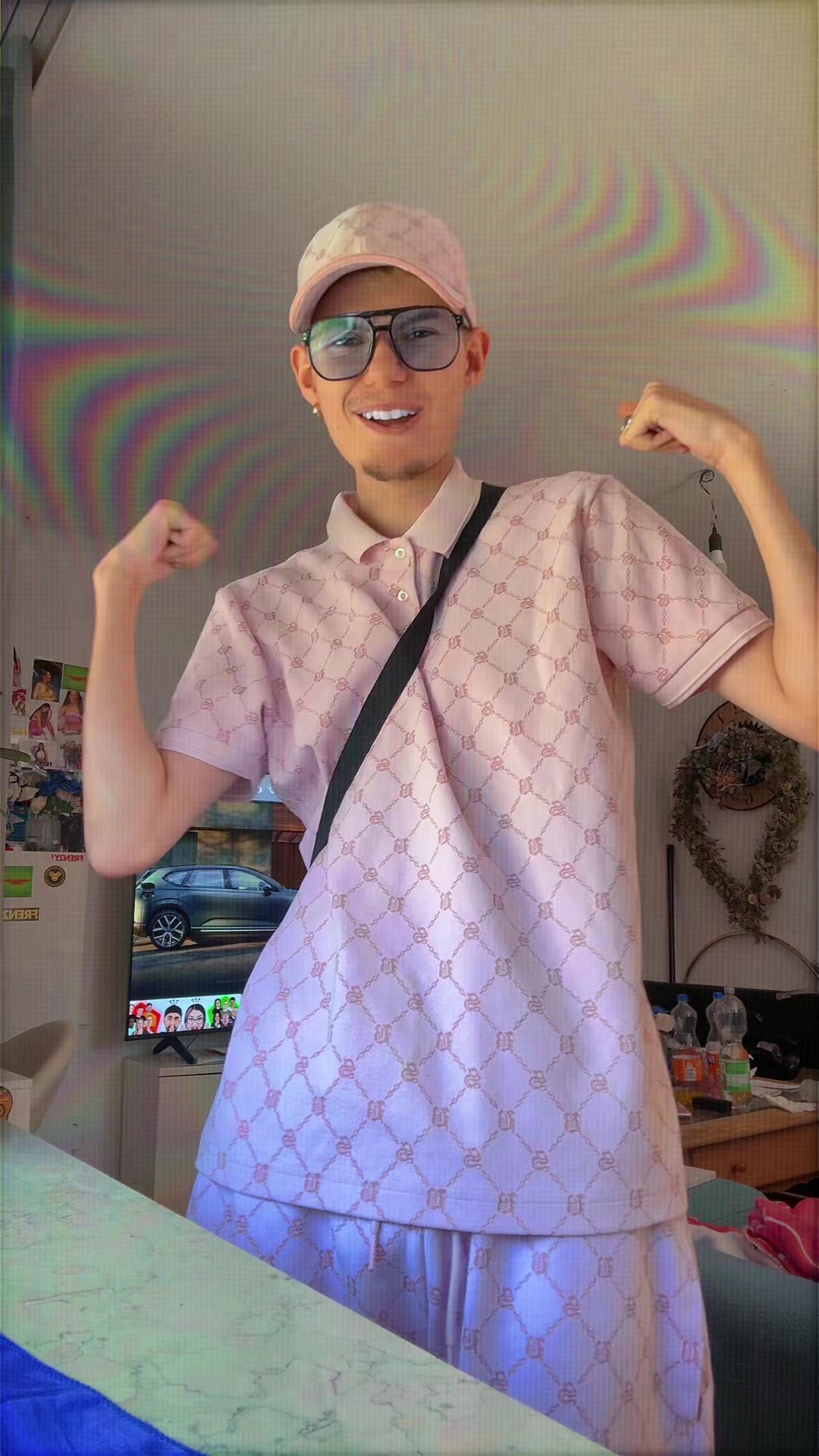 @KevinBadmomzjayAylivaFan🩵