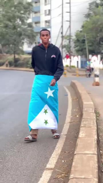 @Naanoow 🇸🇴+🆎