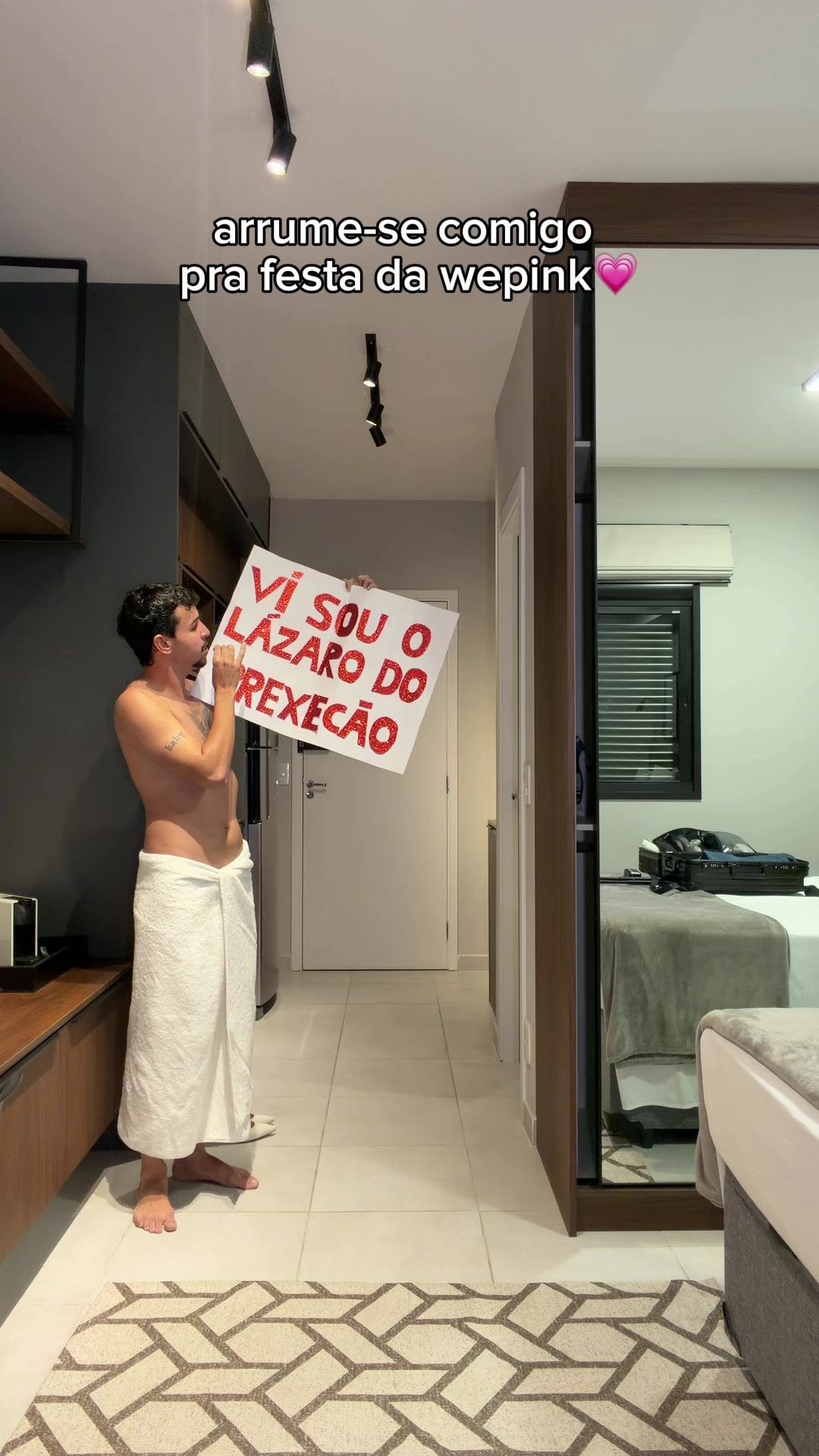 @uailazaro