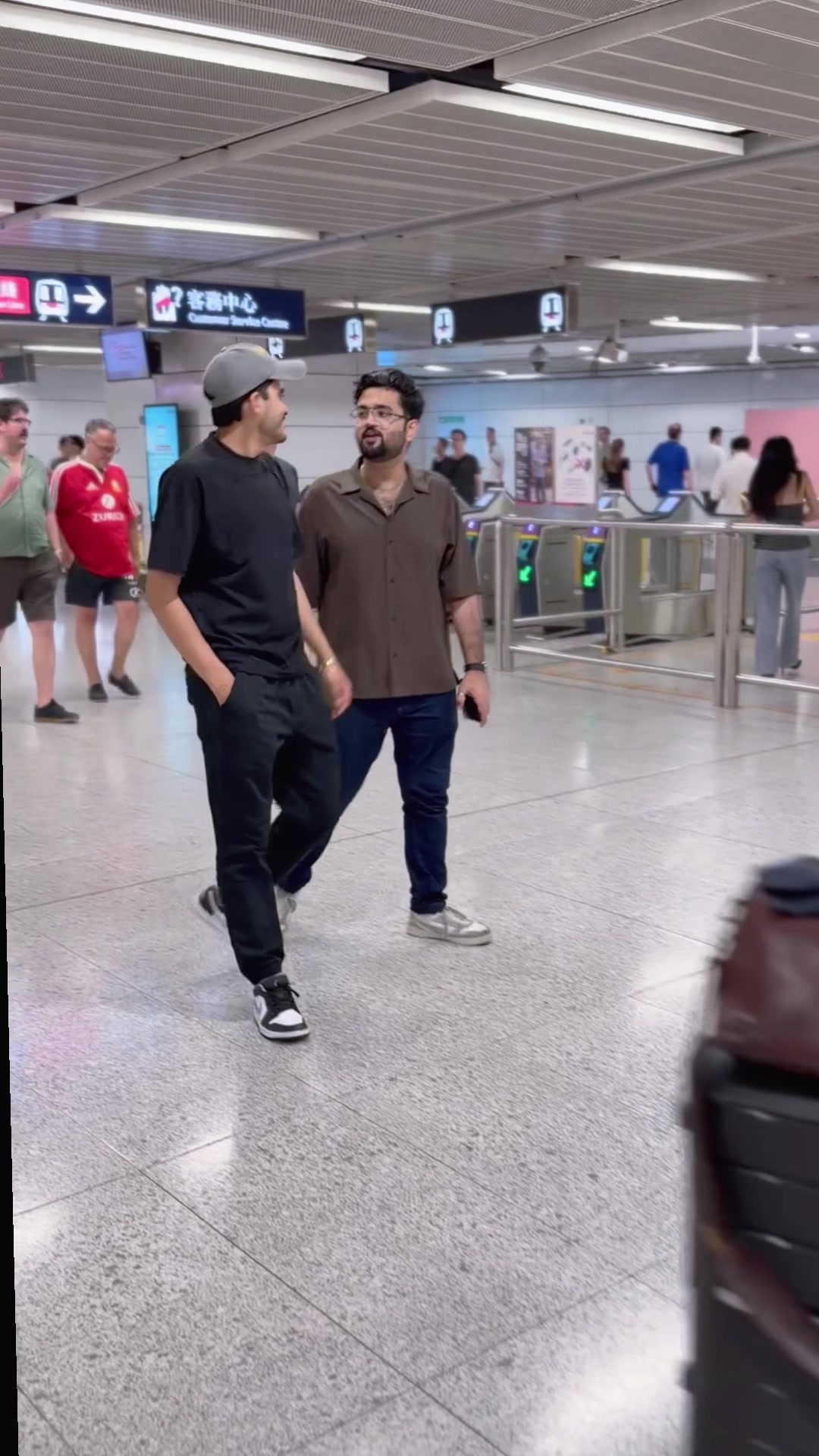 @شبیراحمد🇭🇰