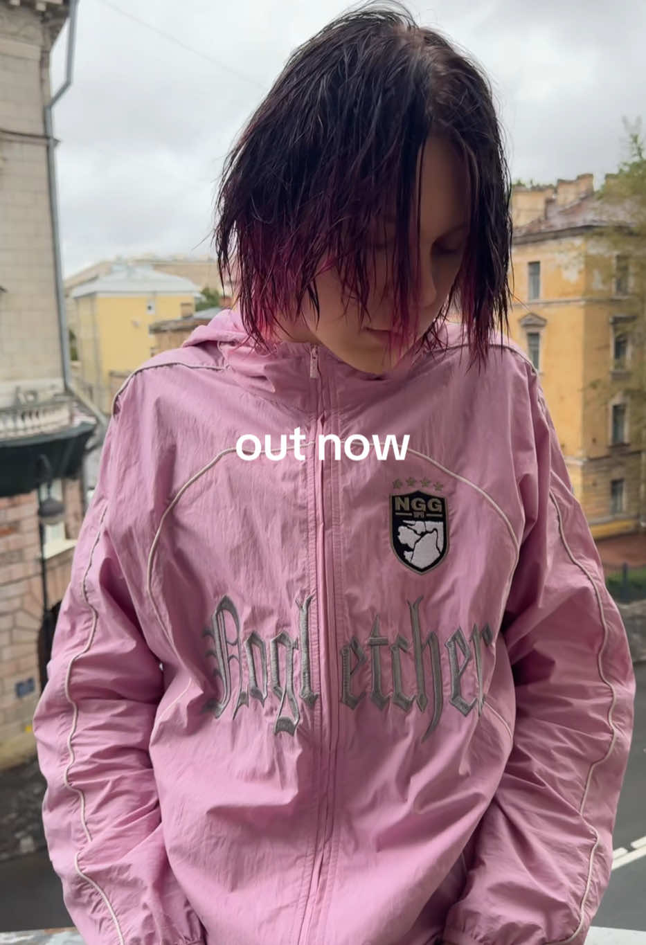 @凸 ◣ _ ◢ 凸