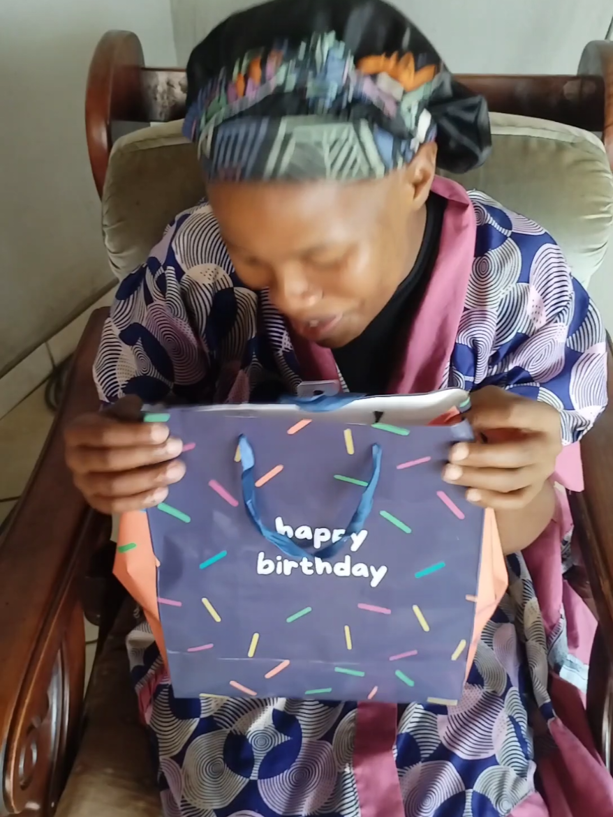 @Yoliswa Mzizi