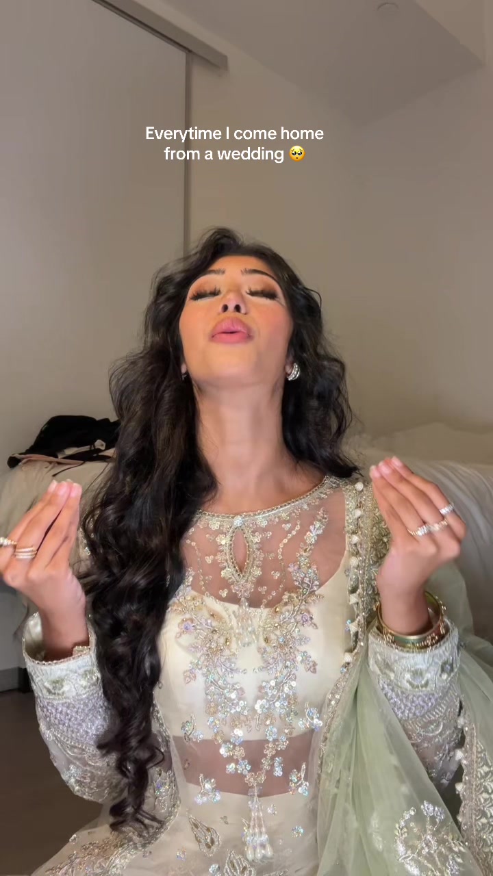 @Aliza