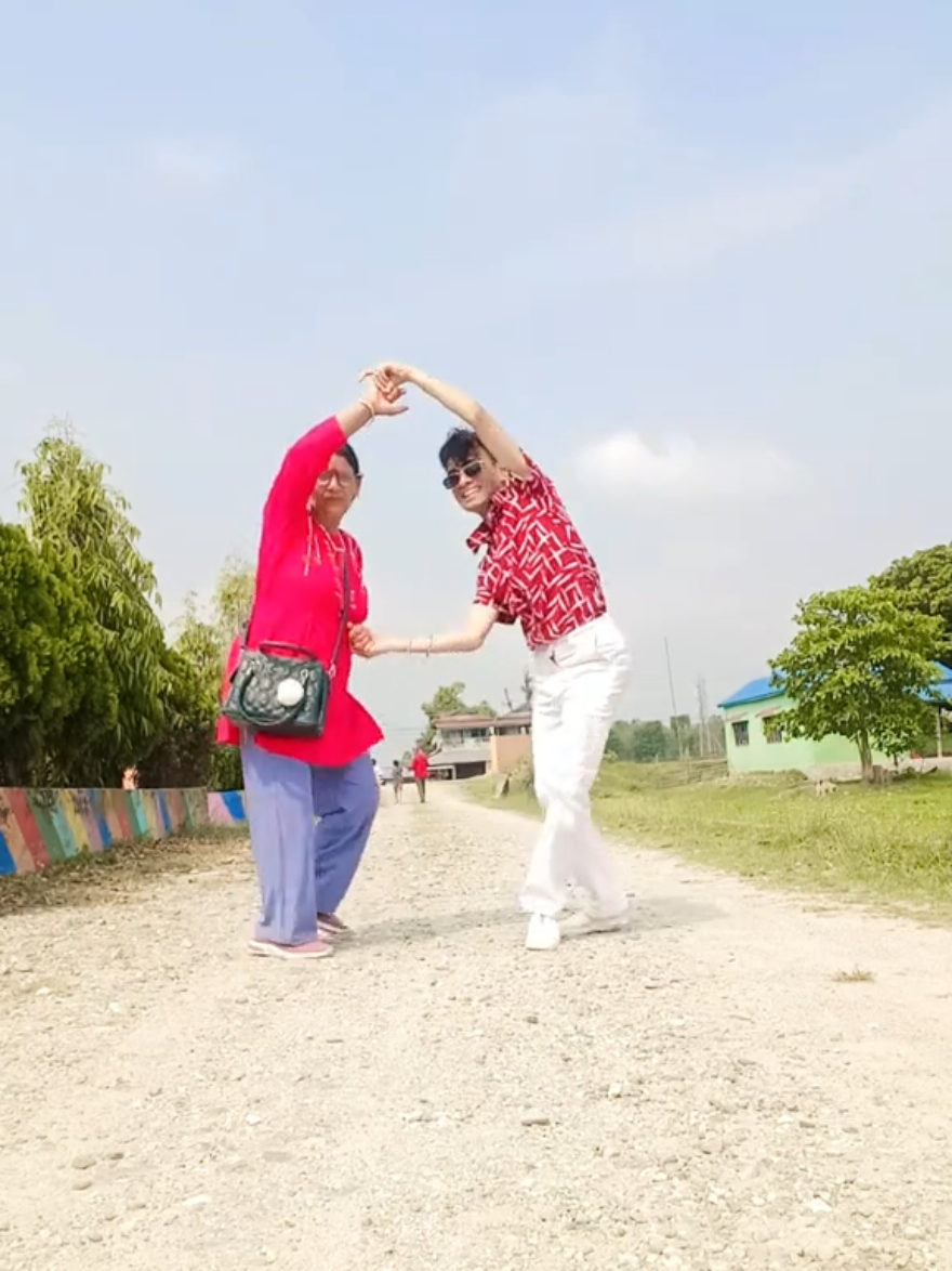 @MONC_Adhikari😍🙏💕