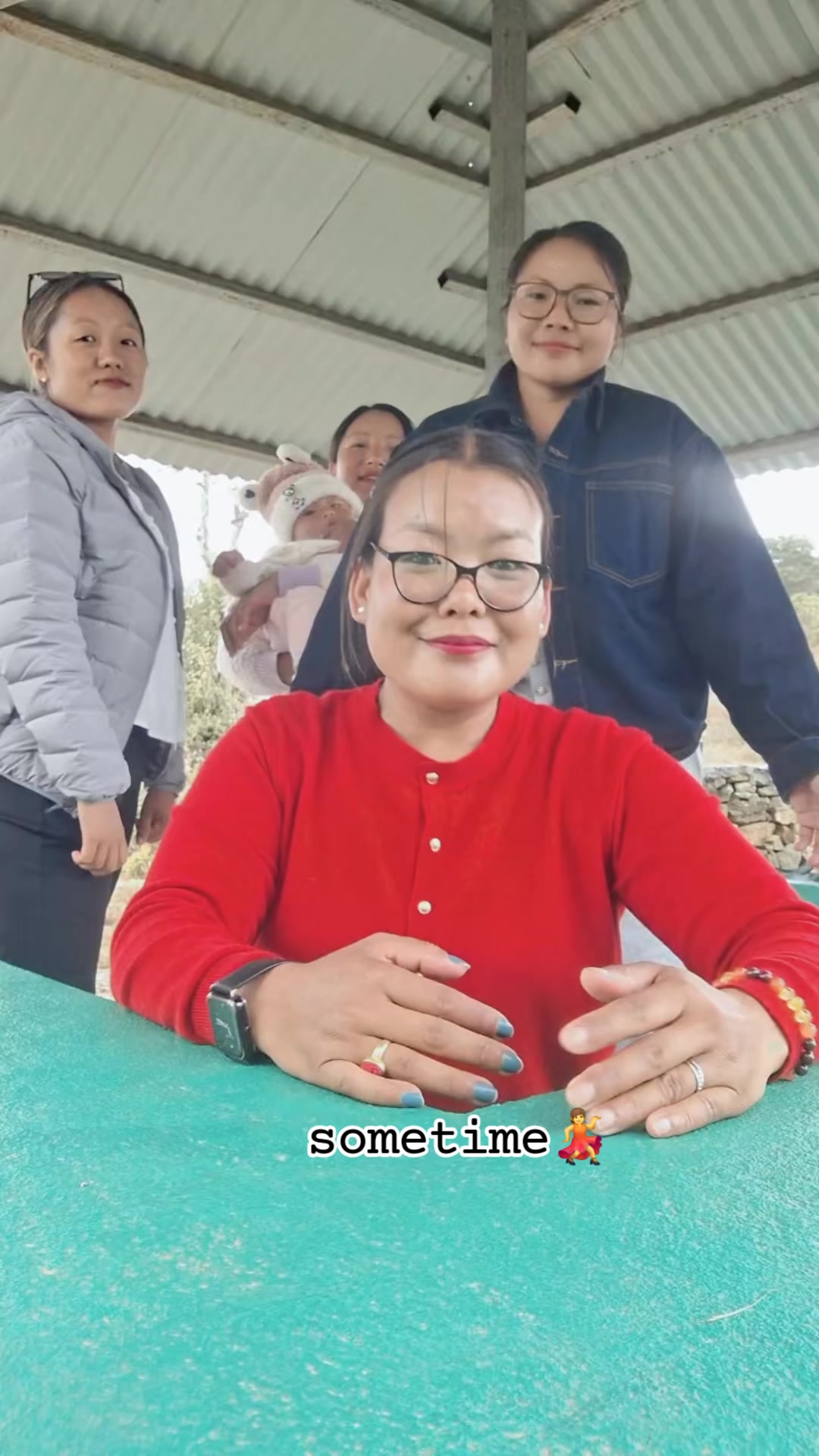 @👀👩&zwj;👦&zwj;👦👀