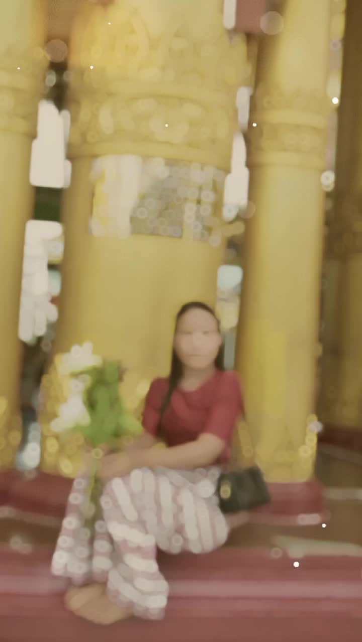 @Moe Thu Zar