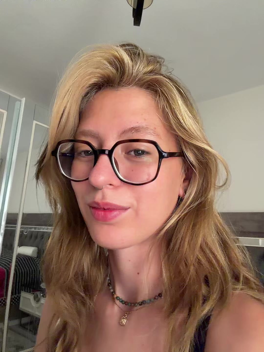 @poetleyla