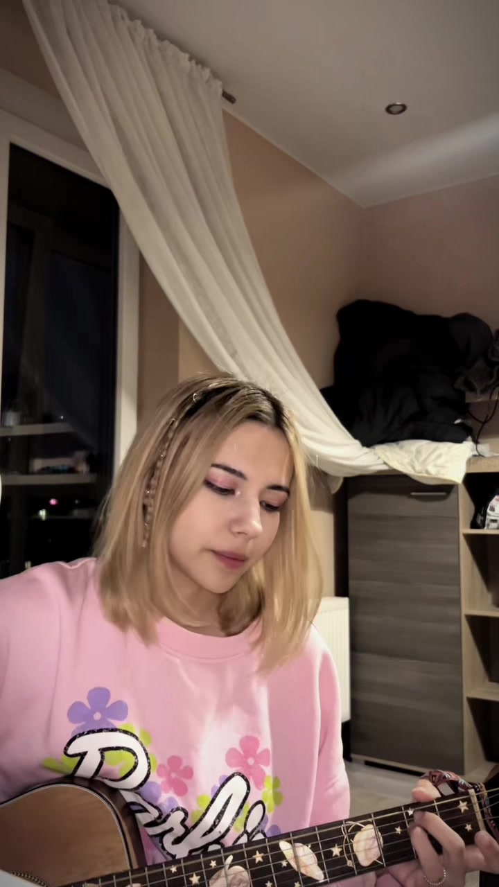 @Лола 🐾