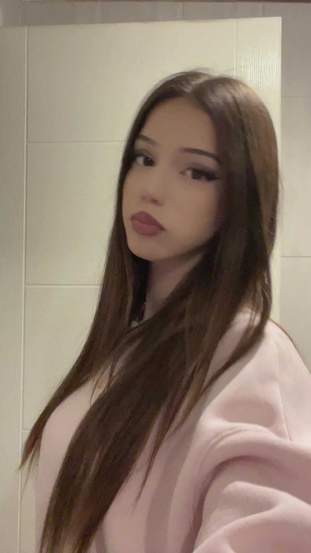 @𝓔𝓴𝓲𝓷