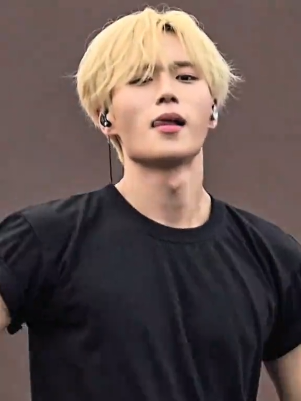 @kimjunseo moment